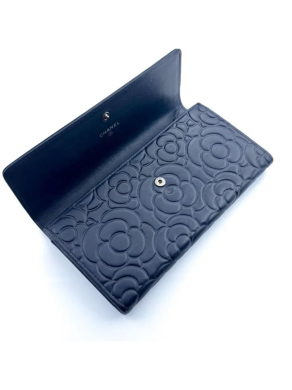 Chanel Wallet New Camellia